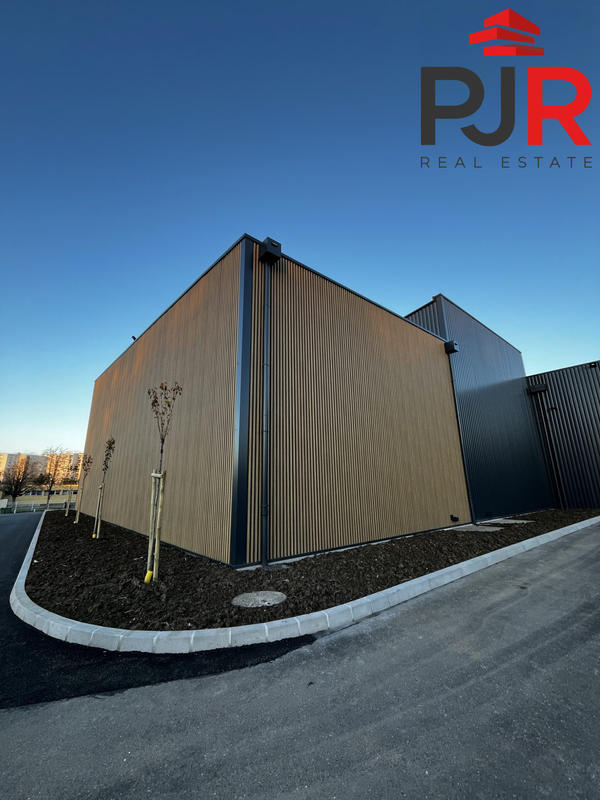 Local d'activités - 208 m²