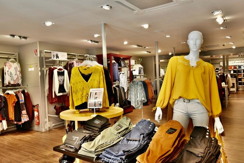 Local commercial - 200 m² - 3 pièces