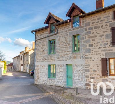 Maison - 180 m² - 8 pièces