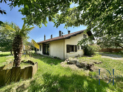 Maison ancienne - 210 m² - 9 pièces