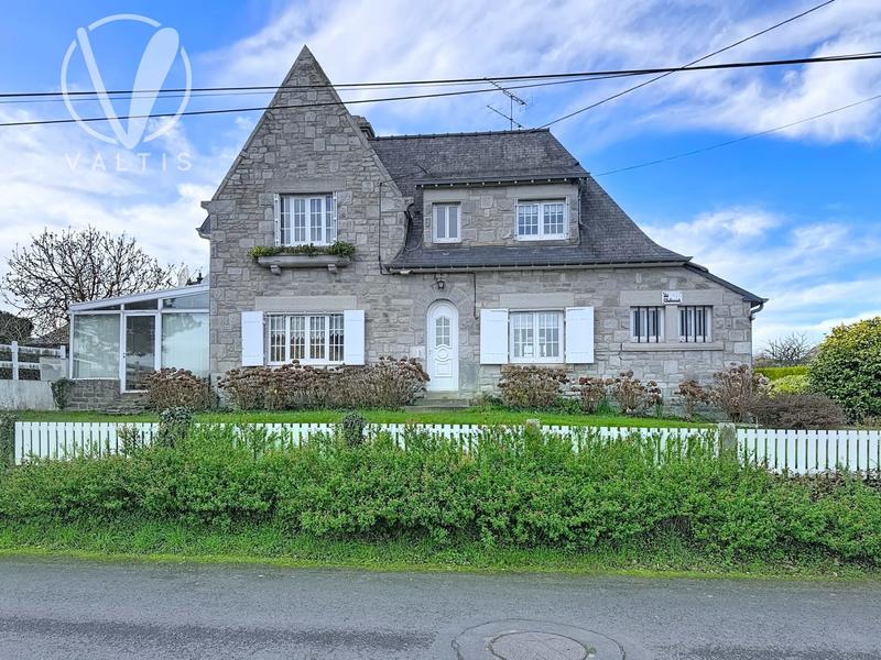 Maison ancienne - 114 m² - 6 pièces