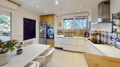 Appartement - 84 m² - 4 pièces