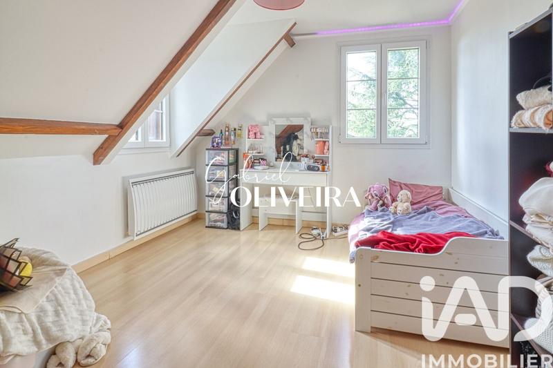 Maison - 232 m² - 10 pièces