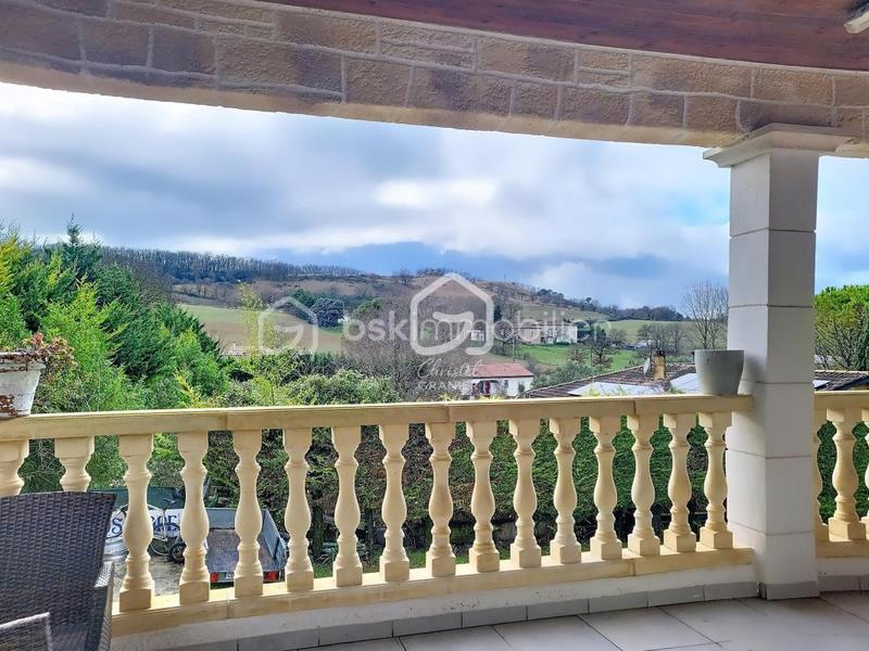 Maison - 165 m² - 5 pièces