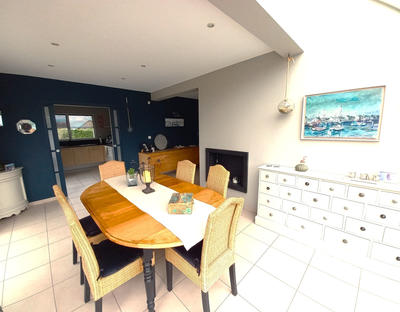 Maison - 195 m² - 7 pièces