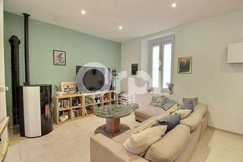 Maison - 106 m² - 3 pièces