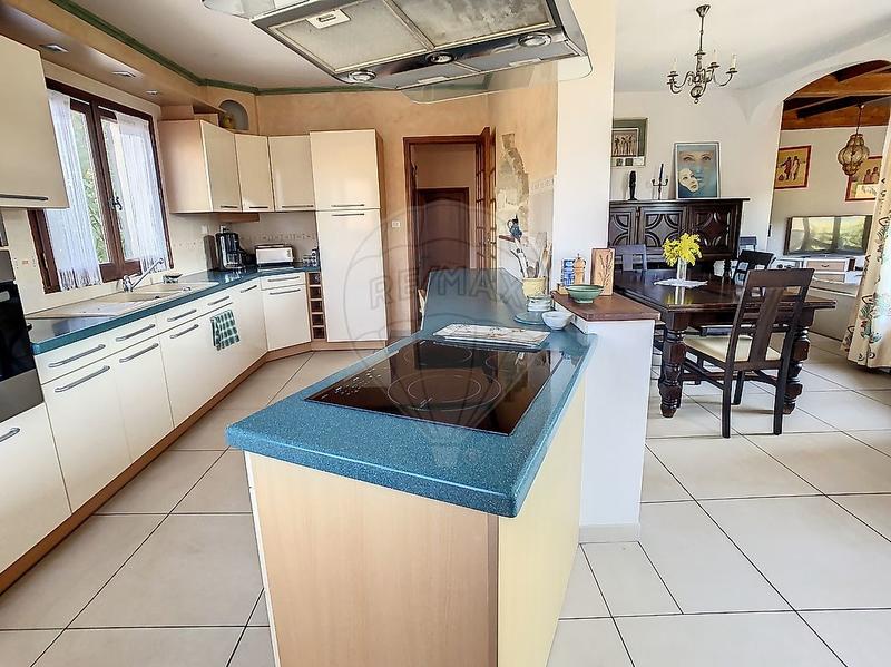 Maison d'architecte - 210 m² - 7 pièces