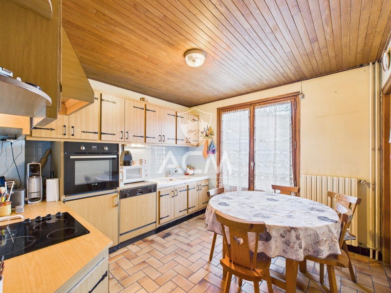 Châlet - 150 m² - 9 pièces