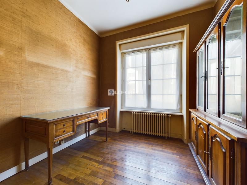 Maison - 189 m² - 8 pièces