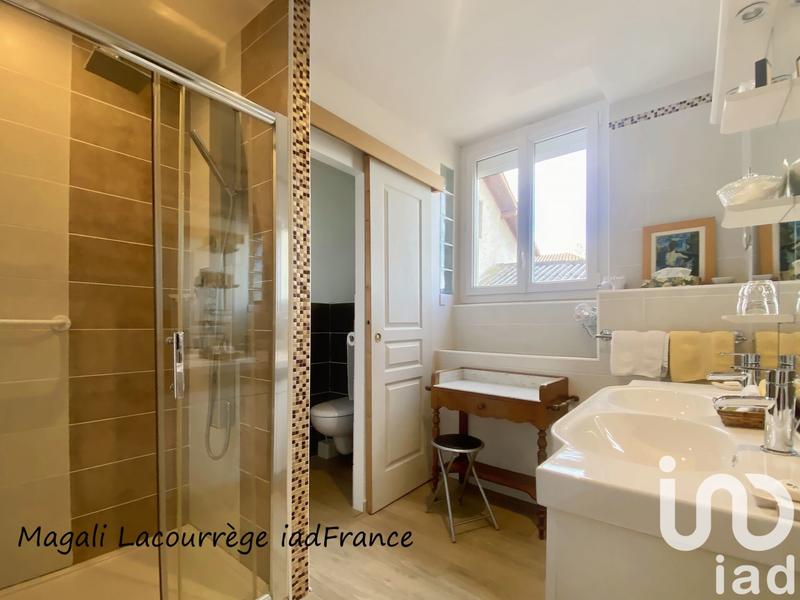 Maison - 550 m² - 11 pièces