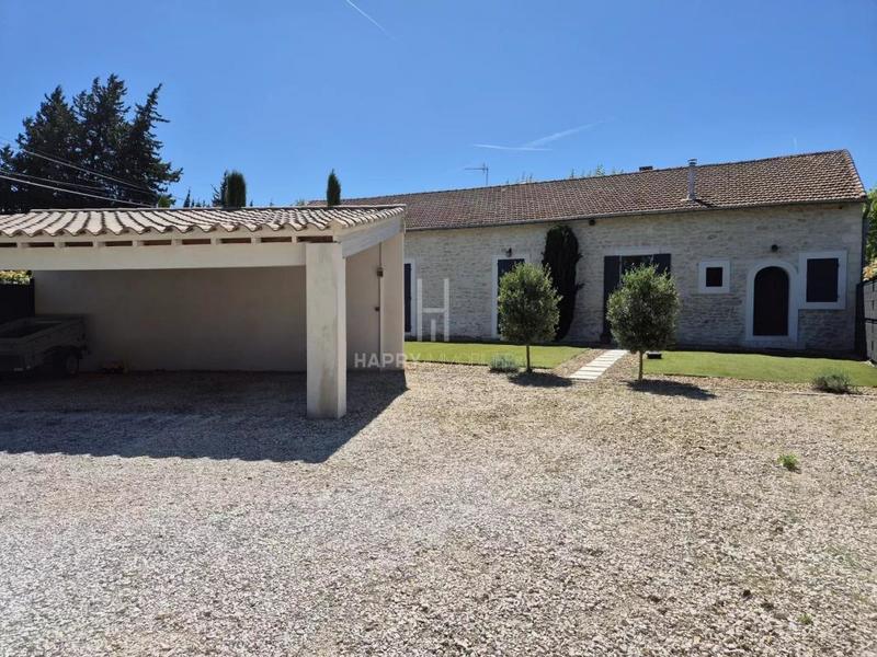 Mas - 220 m² - 6 pièces