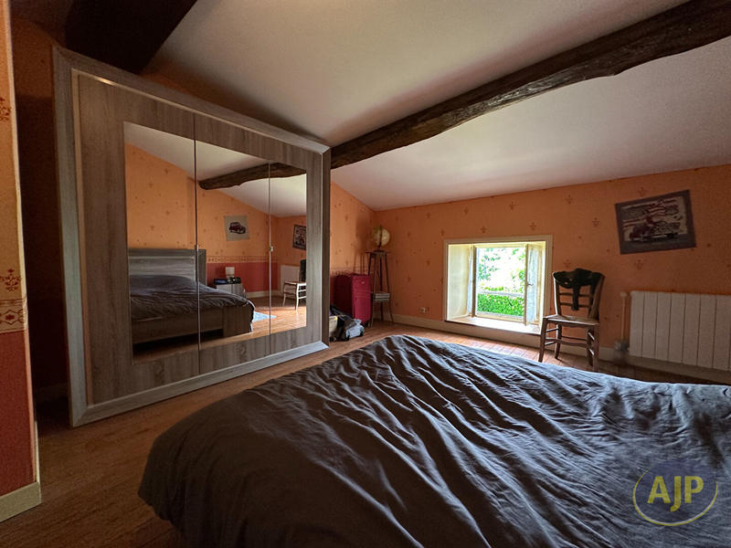 Maison - 185 m² - 6 pièces