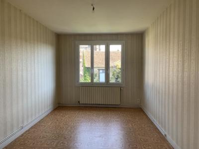 Appartement ancien - 62 m² - 4 pièces