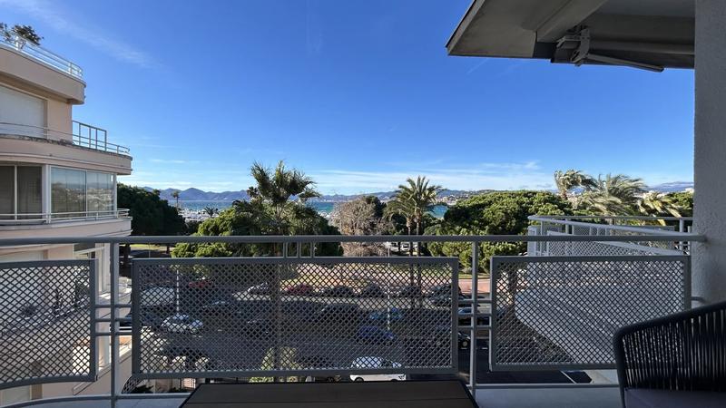 Appartement - 96 m² - 3 pièces