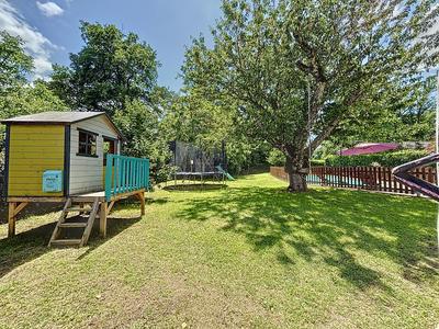 Maison - 181 m² - 8 pièces