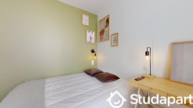 Chambre - 10 m² - 1 pièce