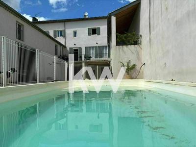 Maison - 140 m² - 4 pièces