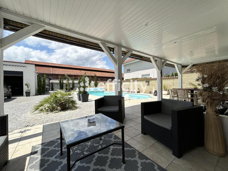 Maison - 151 m² - 6 pièces