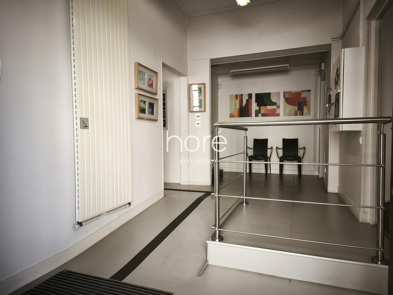 Bureau - 138 m² - 5 pièces