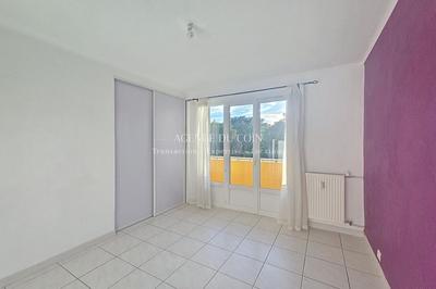 Appartement - 105 m² - 5 pièces