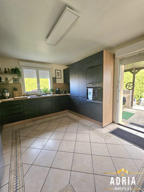 Maison - 162 m² - 7 pièces