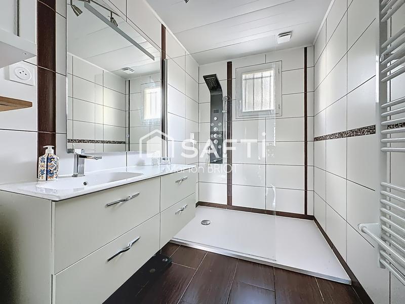 Maison - 117 m² - 6 pièces