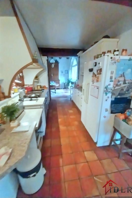 Moulin - 300 m² - 7 pièces