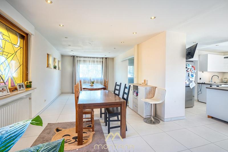 Maison - 238 m² - 7 pièces