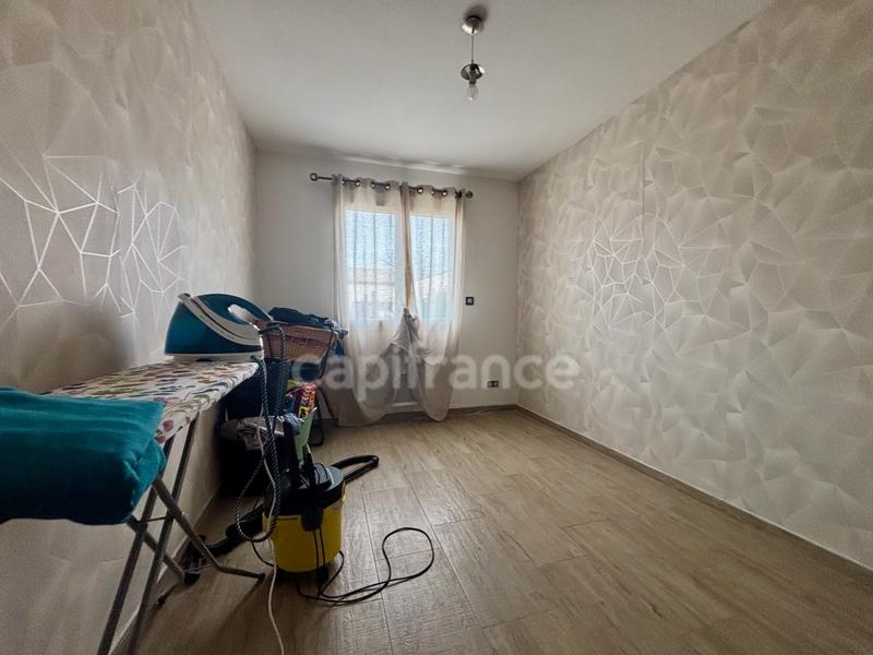 Maison - 98 m² - 5 pièces