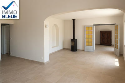 Maison - 205 m² - 6 pièces