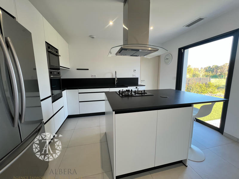 Villa - 140 m² - 6 pièces