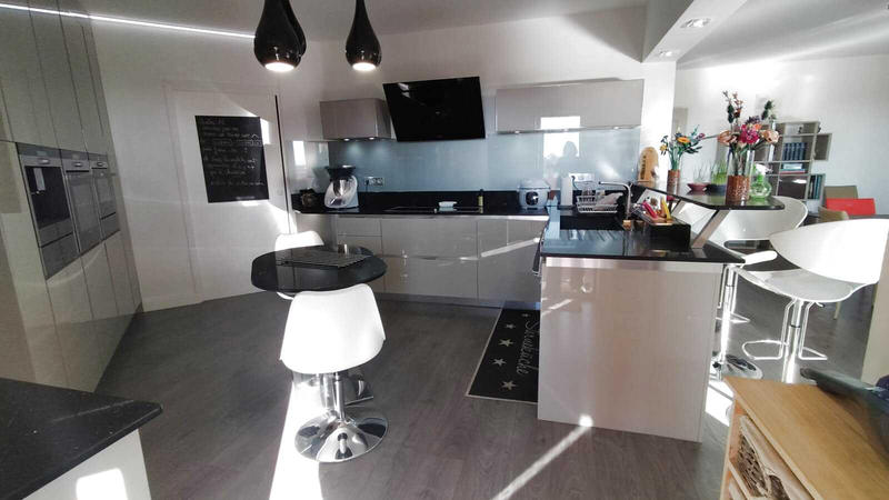 Appartement - 130 m² - 5 pièces