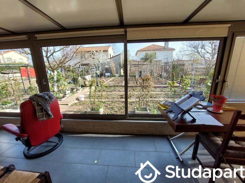 Chambre - 12 m² - 1 pièce