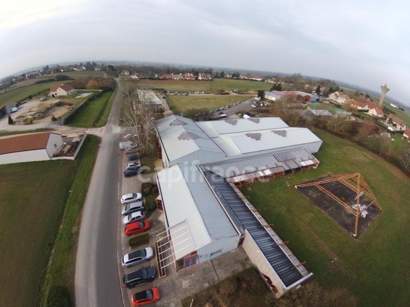 Bureau - 2 400 m² - 11 pièces