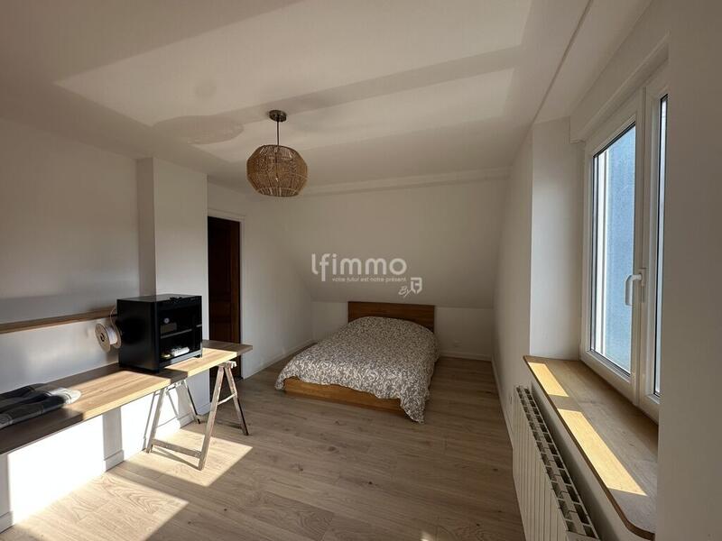 Maison - 111 m² - 5 pièces