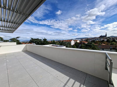 Appartement - 133 m² - 5 pièces