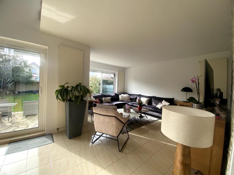 Maison - 162 m² - 7 pièces