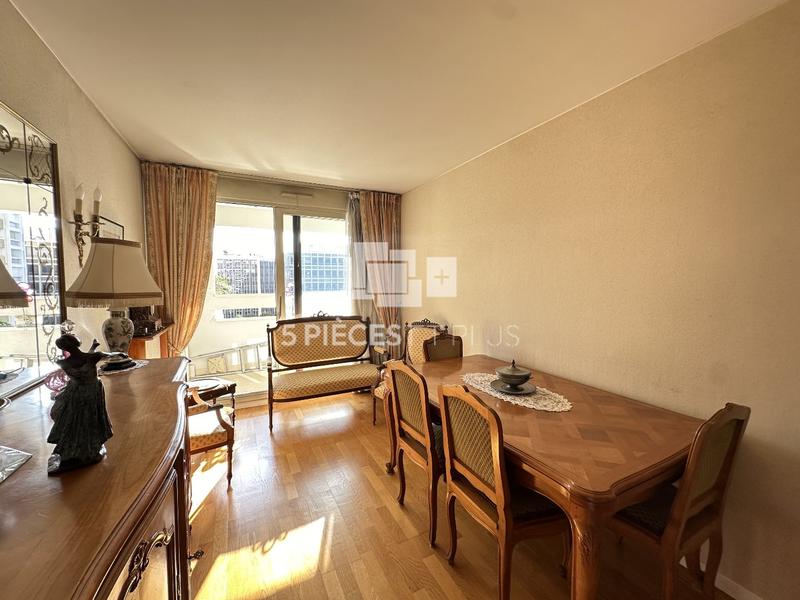 Appartement - 97 m² - 5 pièces