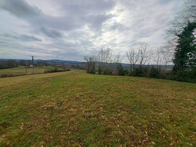 Terrain constructible - 3 280 m²