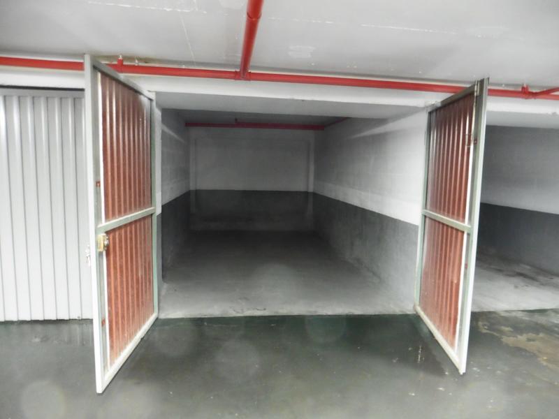 Parking / Garage - 13 m²