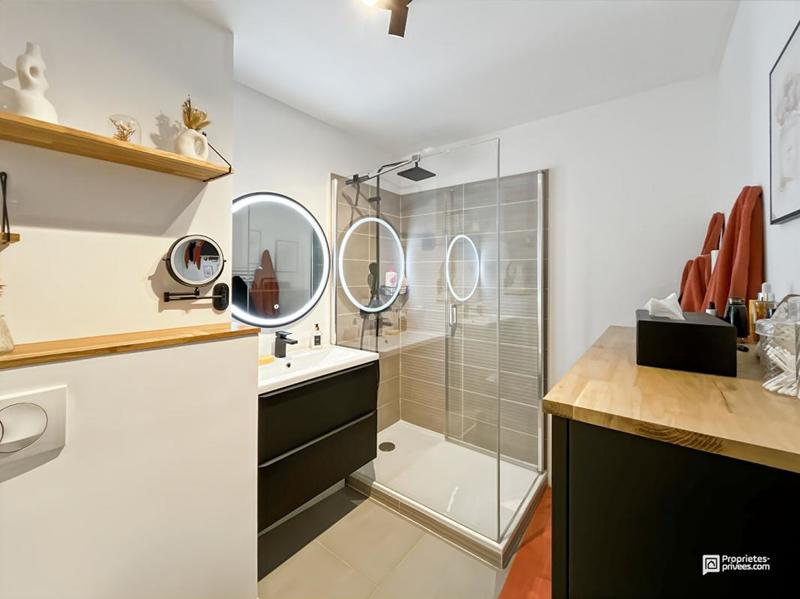 Appartement - 100 m² - 4 pièces