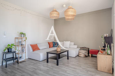 Appartement - 83 m² - 4 pièces