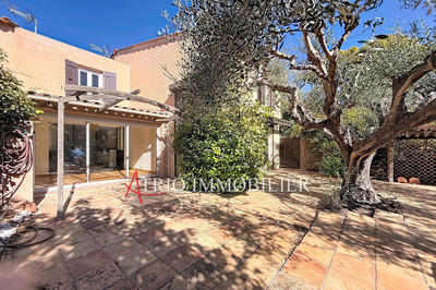 Maison - 101 m² - 5 pièces