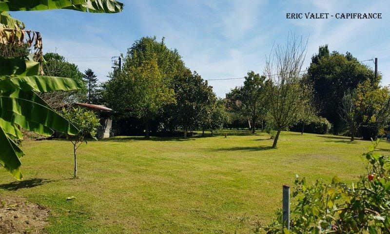 Maison - 285 m² - 9 pièces