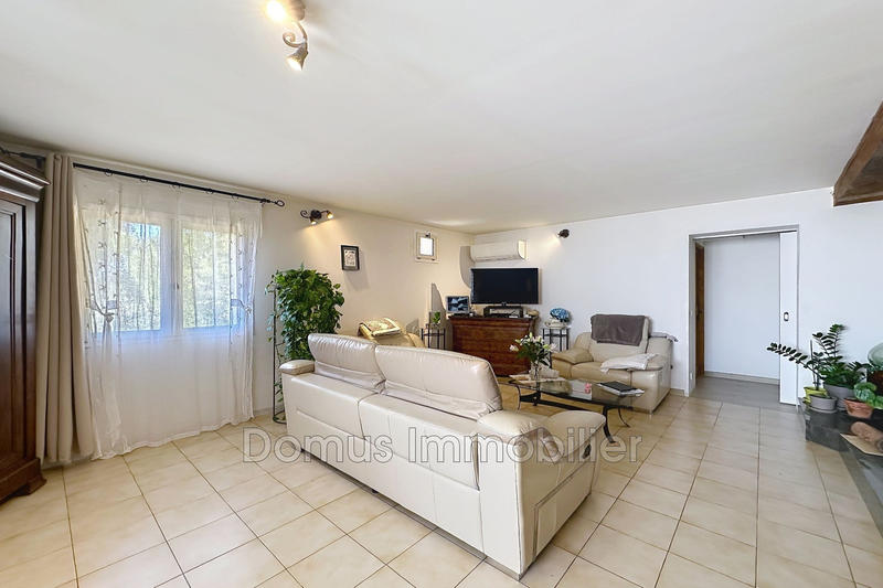 Appartement - 93 m² - 3 pièces