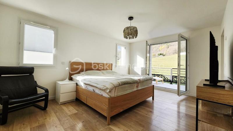 Maison - 170 m² - 6 pièces