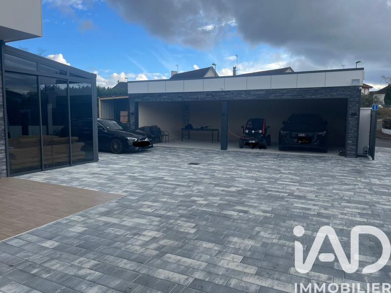 Maison - 255 m² - 6 pièces