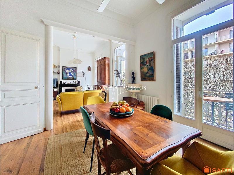 Appartement - 112 m² - 4 pièces