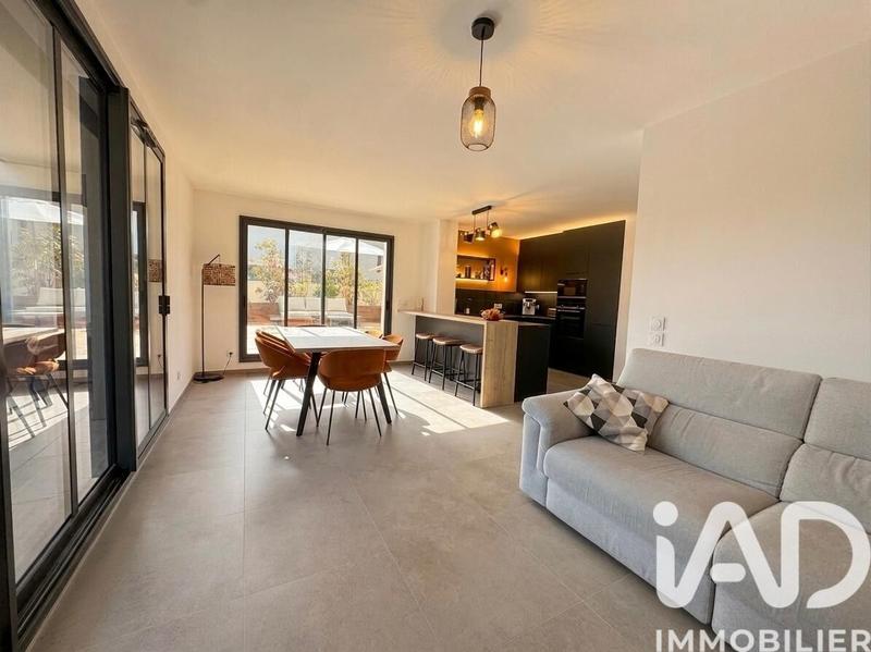 Appartement - 64 m² - 3 pièces