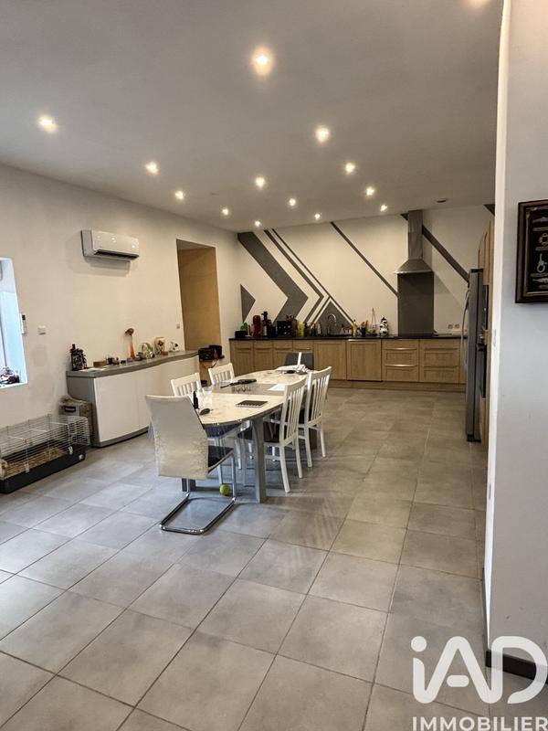 Maison de ville - 240 m² - 6 pièces